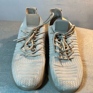 Beige Sneakers.   Size: 8